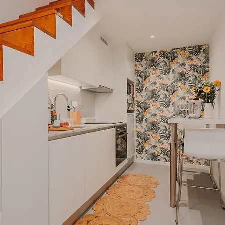 Nature Cosy Private House,w/ac Downtown Near Metro *