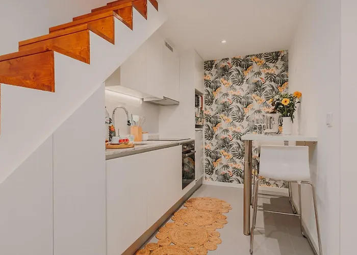 Nature Cosy Private House,w/ac Downtown Near Metro *